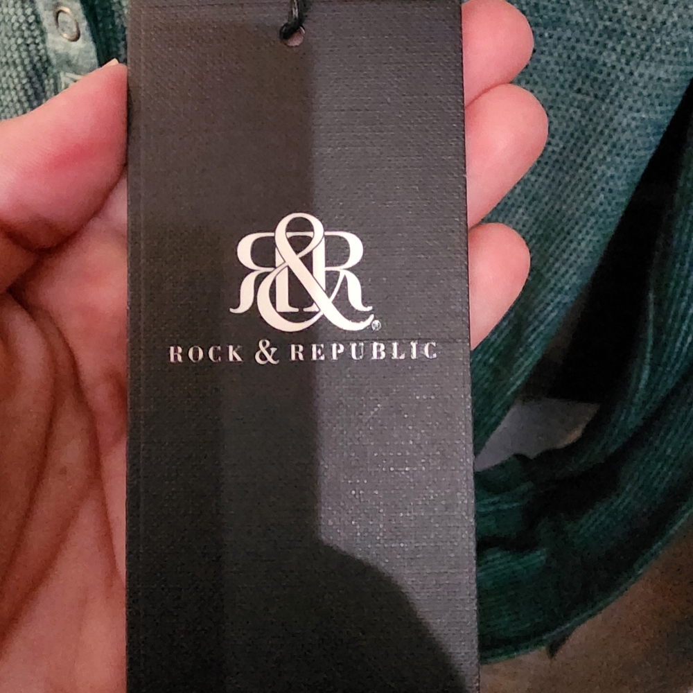 Women's Rock & Republic Long Sleeve Henley Top - Picture 5 of 6